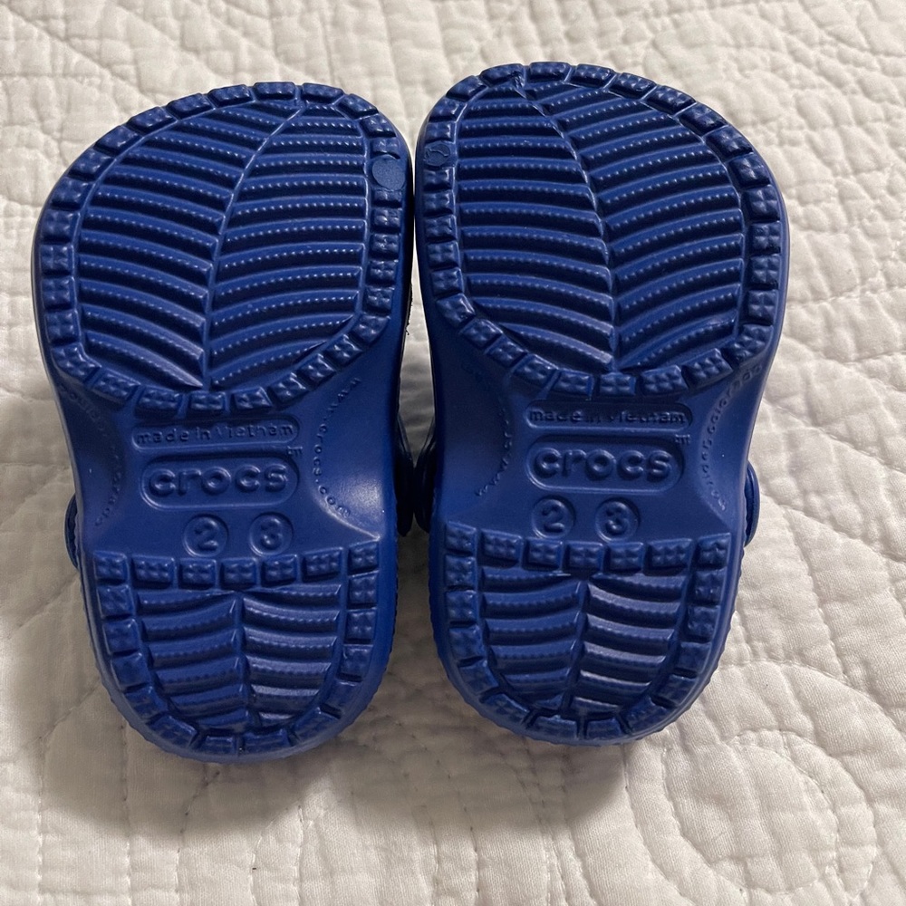 Infant crocs